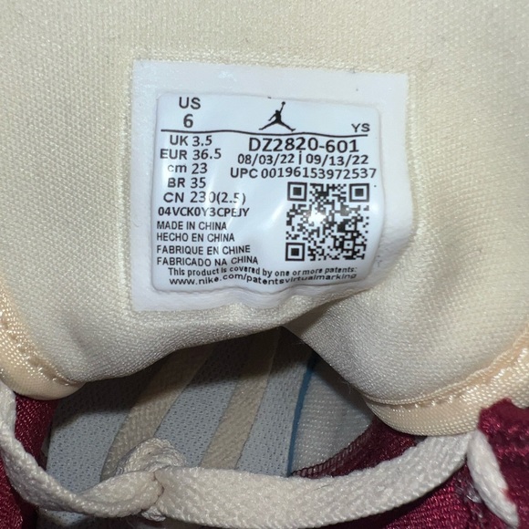 Air Jordan 1 Mid Burgundy Maroon Cream/Ivory Youth 6Y DZ2820-601 - Picture 11 of 11